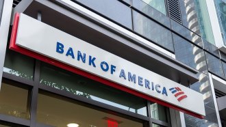 Трима са задържаните за опита за атентат срещу клона на Bank of America в Париж