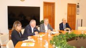 Условие пред индустрията: 1/2 от помощта за скъпия ток да е за декарбонизация, сваляща цените им