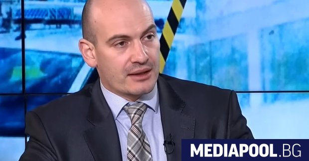 Разследващият журналист от Bird bg Димитър Стоянов има наложени запори за