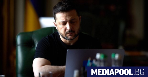 Украинският президент Володимир Зеленски смята че САЩ пренебрегват убедителни доказателства