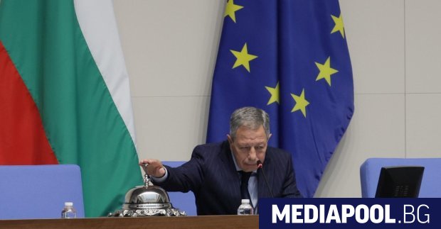 В последния ден на април започна работа 52 то Народно събрание
