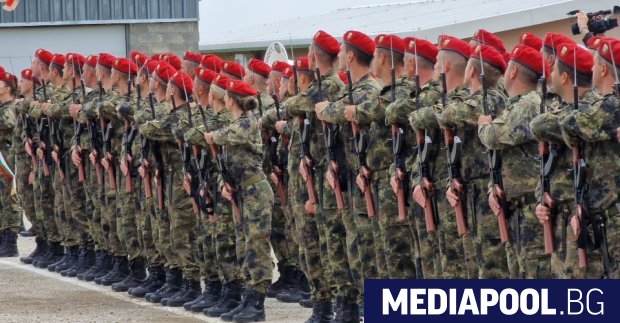 Некомплетът в армията е намалял през миналата година но въпреки