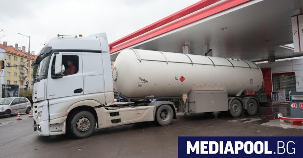 За България няма опасност от недостиг на керосин и дизел