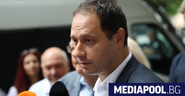 Прогресивна България очаква рязко поскъпване на горивата в деня в