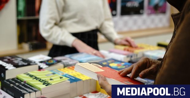 Шестима автори от четири издателства ще спорят за приза Роман