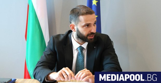 Служебният премиер Андрей Гюров назначи за в края на февруари