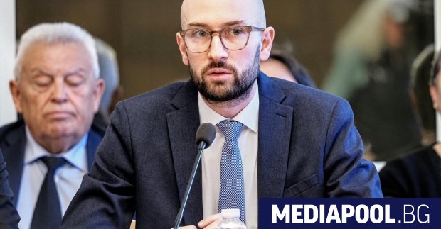 Спад на цените на бензиностанциите в обозримо бъдеще Такава прогноза