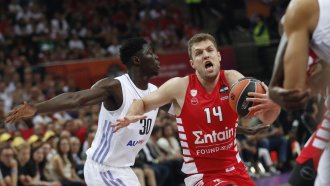 Александър Везенков отново е топреализатор на Евролигата