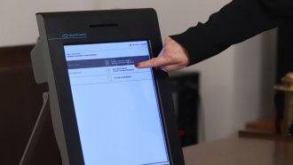 Само 0.3% от машините са дали грешка в началото на изборния ден