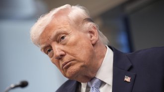 Тръмп обяви, че САЩ ще разчисти Ормузкия проток