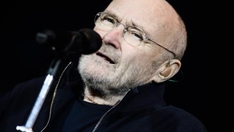 Фил Колинс, Iron Maiden, Oasis, Шаде влизат в Залата на славата на рокендрола