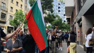 И изборите зад граница най-вероятно се печелят от 