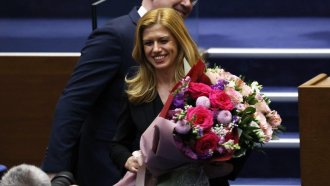 Михаела Доцова стана шеф на Народното събрание с подкрепата на ГЕРБ и ДПС