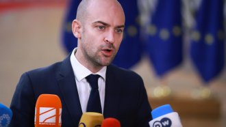 Франция обвини Унгария в предателство заради споделяне на информация с Русия