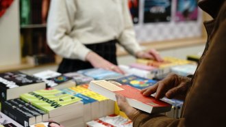 Обявиха номинациите за български роман на годината