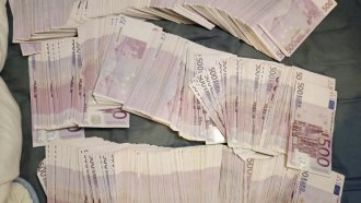 В охраната на най-богатия кюстендилец МВР откри 600 000 евро и над 600 боеприпаси