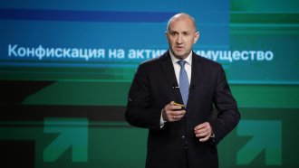 Радев е събрал почти 530 хил. евро от дарения