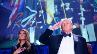 Тръмп смята, че е бил цел на атентат и че само 