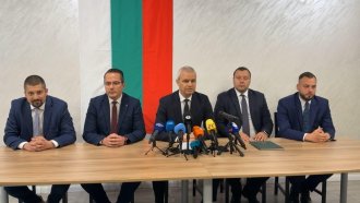 Костадинов: Народът не иска 