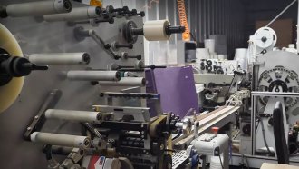 Двама остават в ареста след разбиването на фабрика за цигари в Дупница