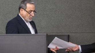 Иранският външен министър пристигна в Санкт Петербург за среща с Путин