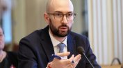 Кабинетът "Гюров" в последния момент връща в бюджета 1.4 млрд. евро от Банката за развитие (обновена)