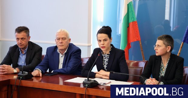 Новият здравен министър е заварил 21 млн евро просрочени дългове