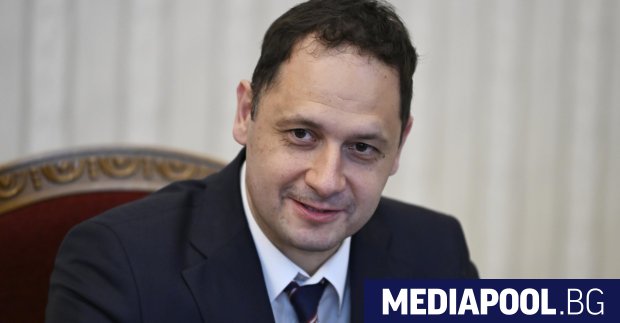 Председателят на парламентарната група на Прогресивна България Петър Витанов отхвърли