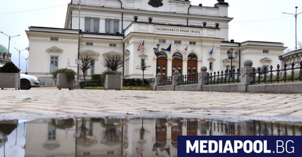 Администрацията на парламента под ръководството на председателката му Михаела Доцова Прогресивна