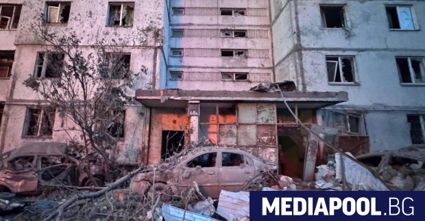 Най малко седем души загинаха при масираната руска атака в Украйна