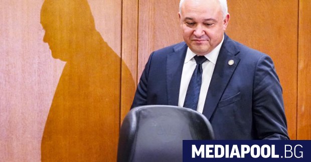 Заместник окръжният прокурор на Кърдажли Дафин Каменов заплаши със съд вътрешния