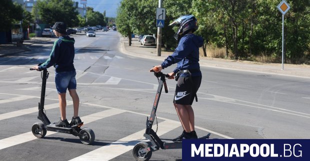 Над 440 фиша за различни нарушения от водачи на електрически