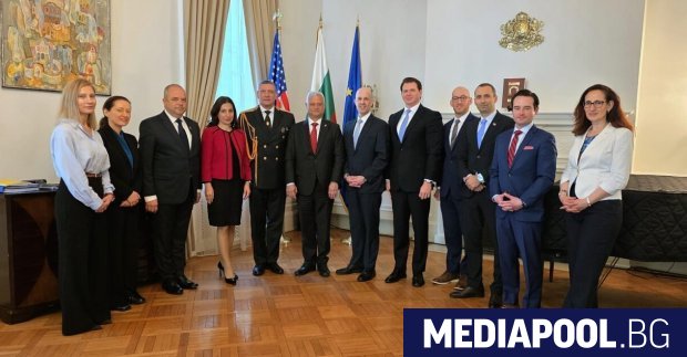 Делегация на Министерството на вътрешните работи МВР водена от служебния