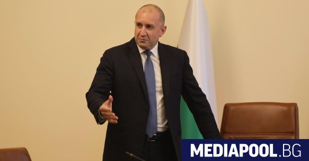 На първото си редовно заседание правителството начело с Румен Радев