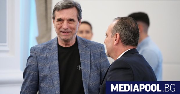 Синдикатът на административните служители към КТ Подкрепа изрази остро възмущение