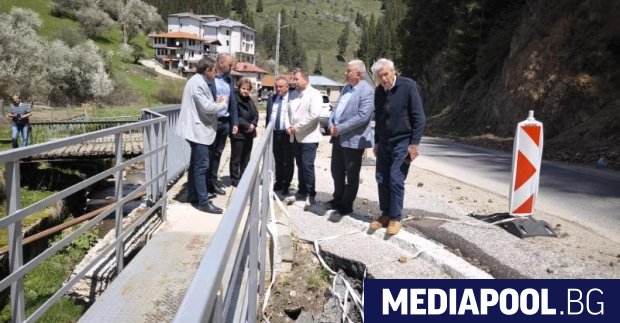 Главният път между Смолян и Пампорово който е затворен от