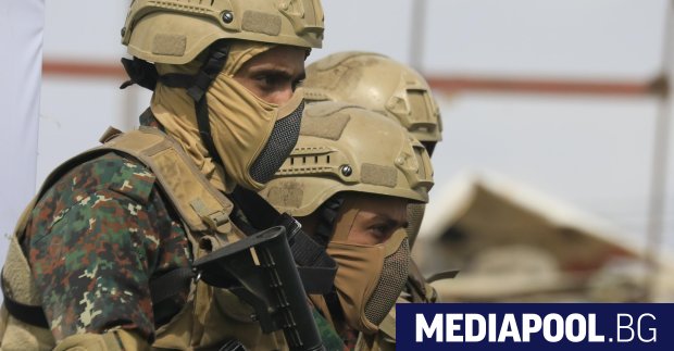 Саудитска Арабия нанесе поредица от въздушни удари срещу Иран в