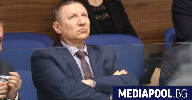 Борислав Сарафов обяви в сряда че е подал оставка от