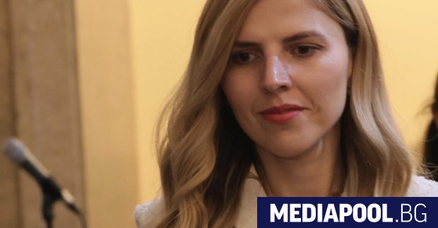 Първата изява на новата външна министърка Велислава Петрова на ниво