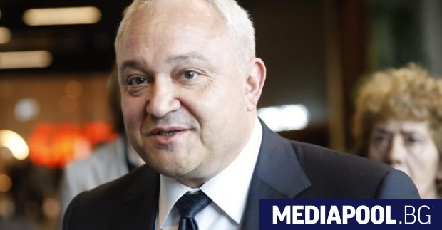 Изненадващо в неделя избраният за депутат от Прогресивна България Иван
