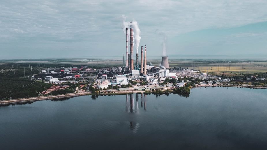 Пари за ПАВЕЦ "Чаира" и работа на държавните мини и ТЕЦ до 2038 г. договорил Радев с Брюксел