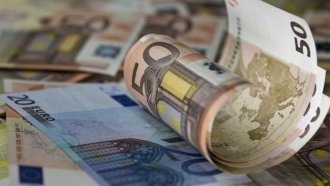 FT: България ще бъде наказана за дефицит само месеци след присъединяването си към еврото