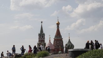 Зеленски заяви, че чуждестранни официални представители не трябва да присъстват на парада на 9 май в Москва