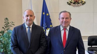 Американски медиен шеф и приятел на Тръмп е имал среща с Румен Радев