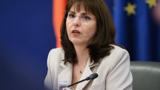 Новата власт ще сменя формулата на минималната заплата
