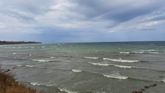 Тяло на жена е извадено от морето край Несебър