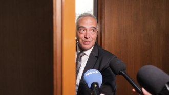 Антон Кутев: Решението е на Радев, но смятам, че в кабинета няма да останат служебни министри
