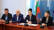 Здравният министър затяга финансовата дисциплина в болниците