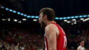 Александър Везенков и "Олимпиакос" спечелиха "Евролигата"