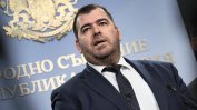 "Автомобил не се поправя само с отвертка и ключ". Властта обеща мерки за цените през "целите 4 години"